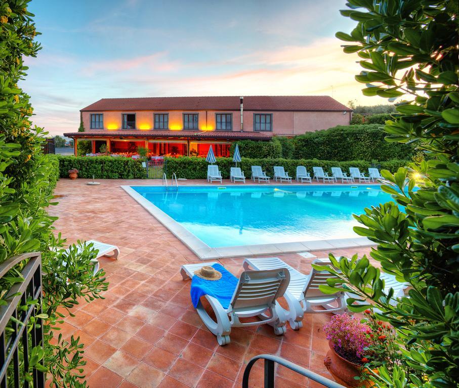 Agriturismo Biologico Corte Aragonese Санта-Мария-ди-Ликодия Экстерьер фото