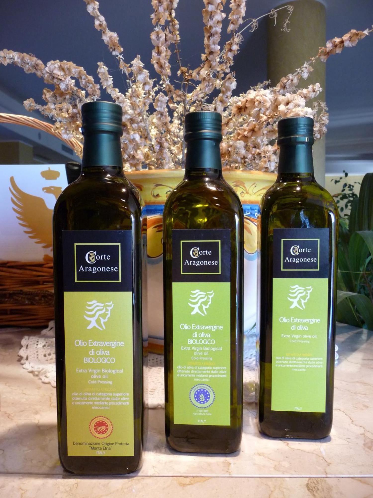 Agriturismo Biologico Corte Aragonese Санта-Мария-ди-Ликодия Экстерьер фото